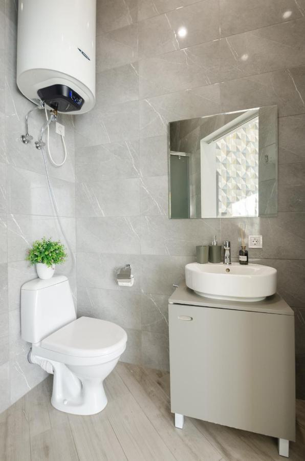New Apartment Near Railway Station 1A 키예프 외부 사진